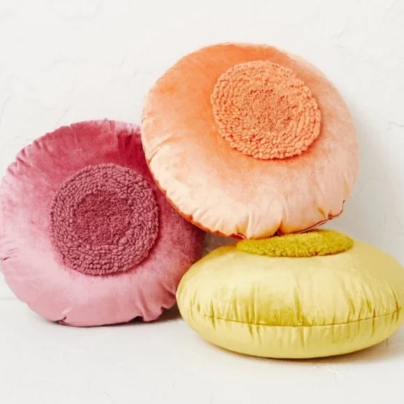 Opalhouse Accents Opalhouse Jungalow Coral Velvet Round Pillow 6 Set Of 2 Made In India Nwt Poshmark